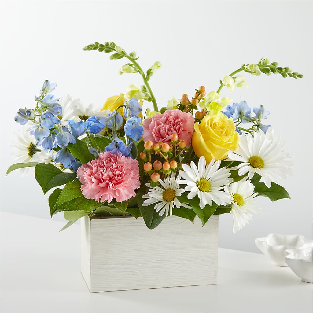 Sun Salutation Box Bouquet – Lupita Flowers, Novato CA