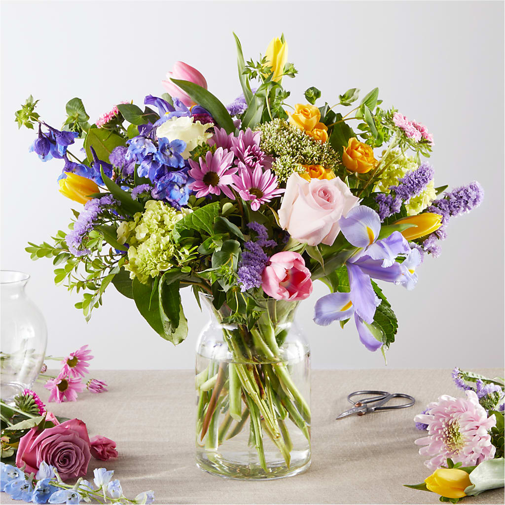 Pastel Tradition - A Florist Original – Lupita Flowers, Novato CA