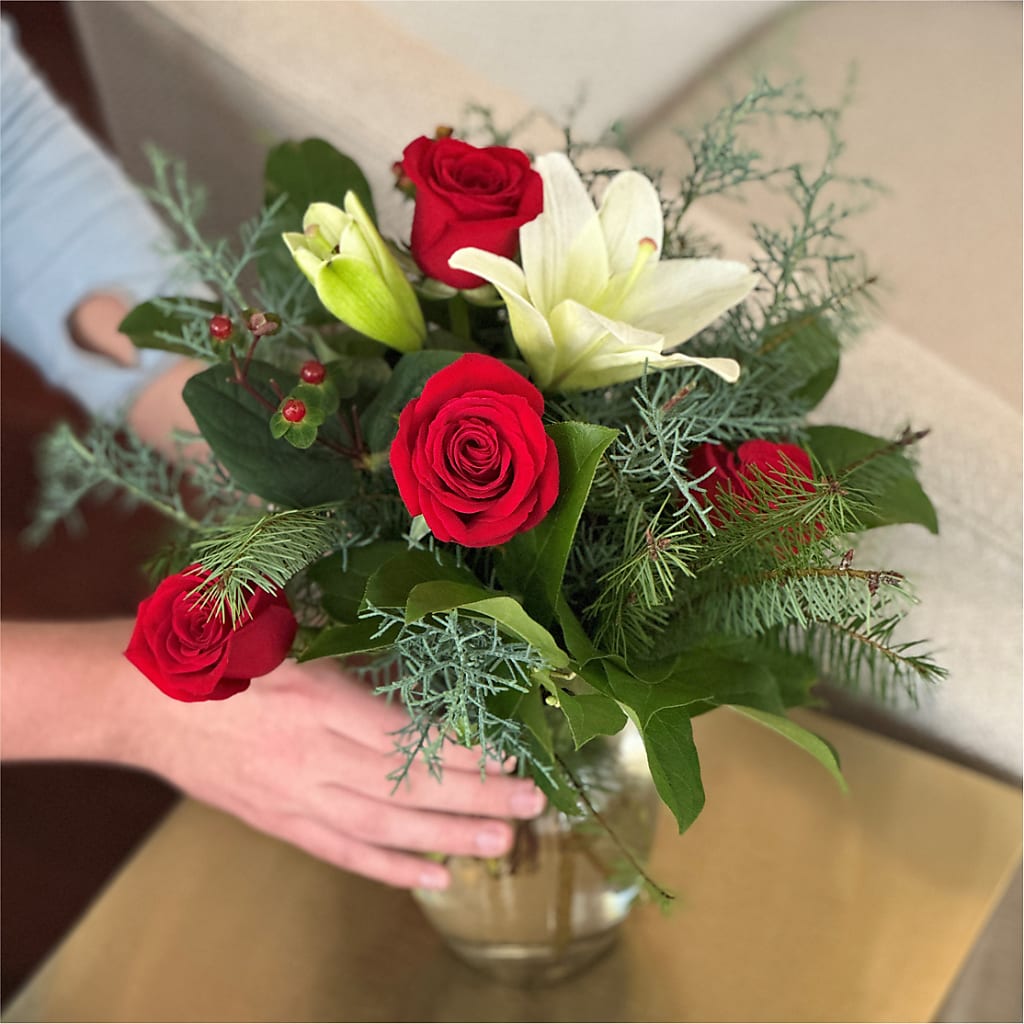 Glittering Lights Bouquet – Lupita Flowers, Novato CA