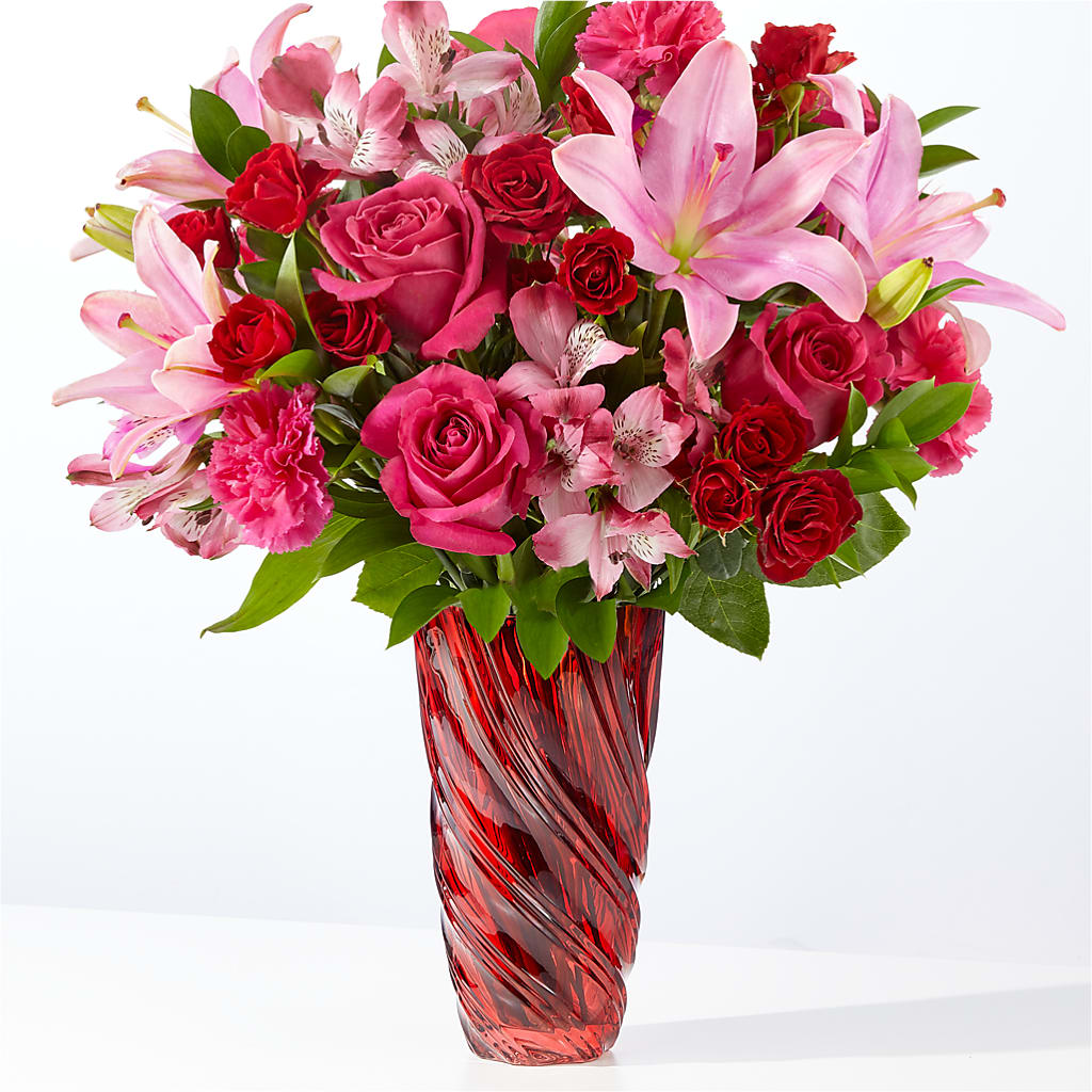 In Love Bouquet with Luxe Swirl Vase – Lupita Flowers, Novato CA