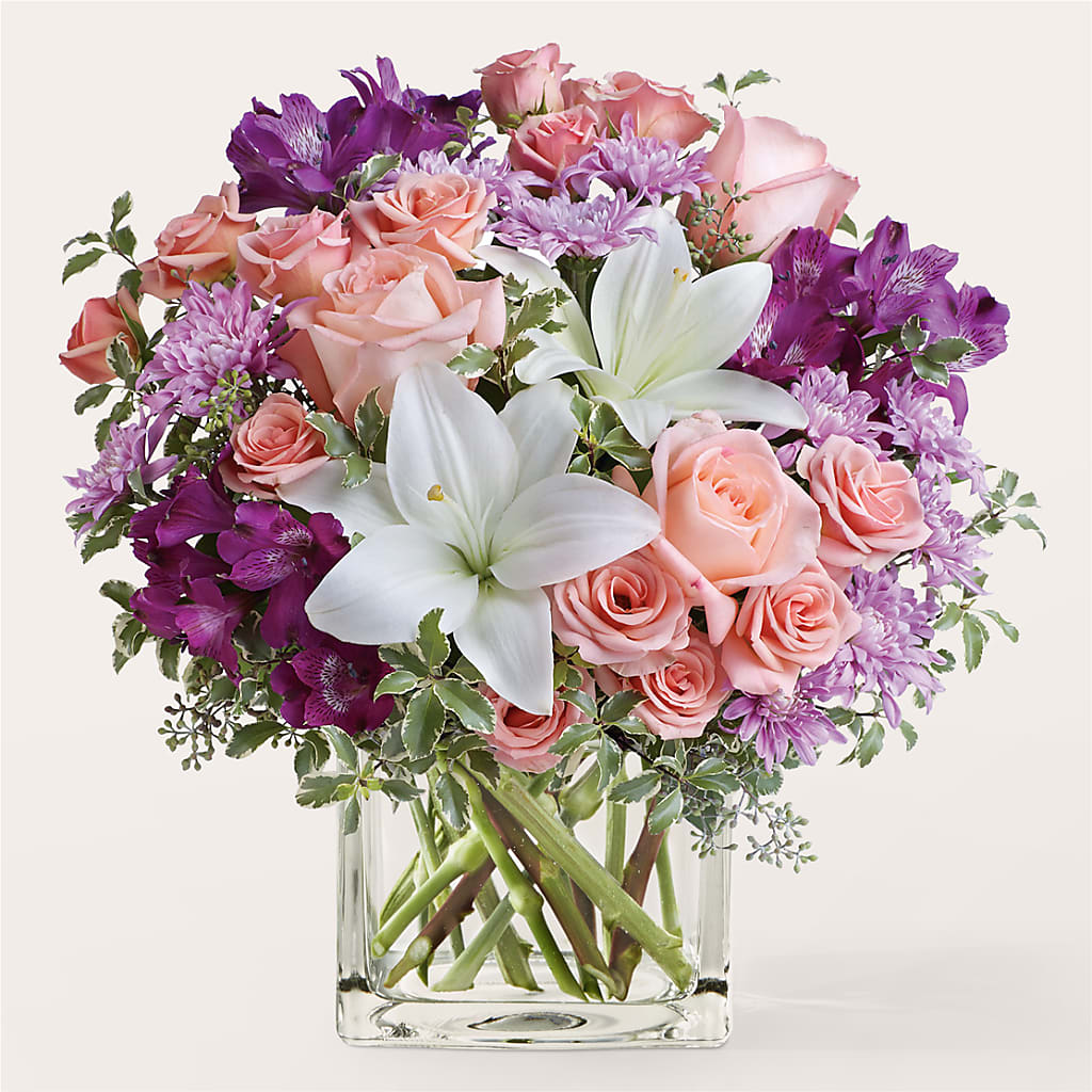 Mani Pedi Bouquet – Lupita Flowers, Novato CA