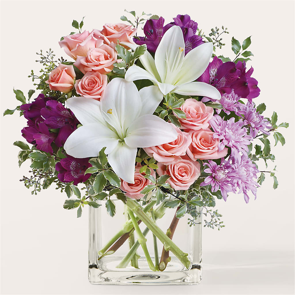 Mani Pedi Bouquet – Lupita Flowers, Novato CA