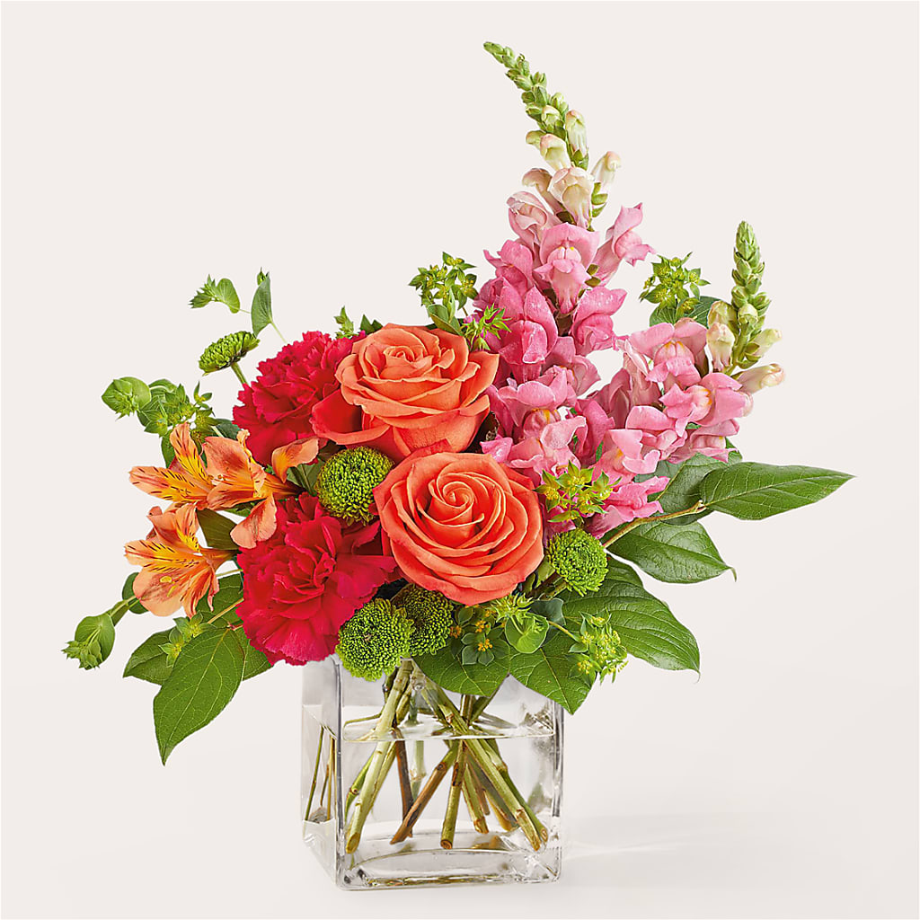 Cosmopolitan Bouquet – Lupita Flowers, Novato CA