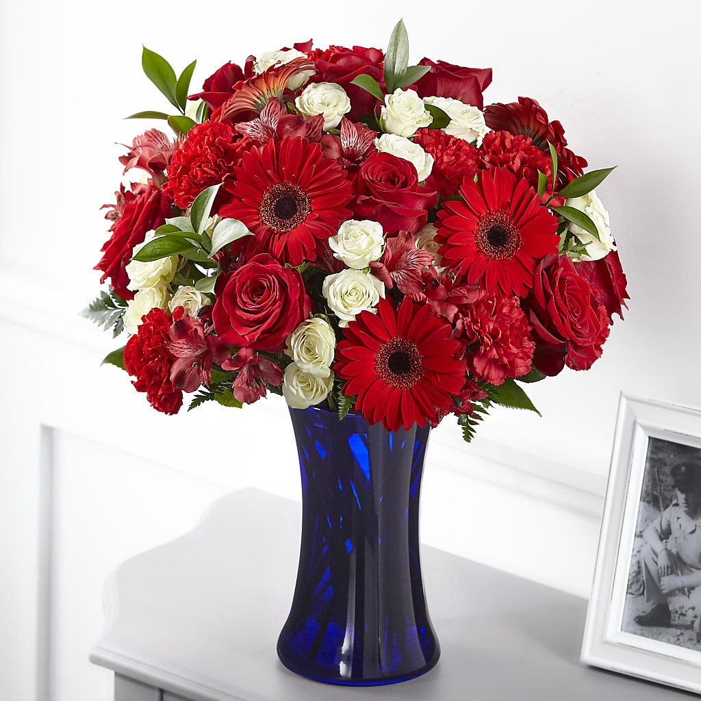 Hearts Embrace Bouquet – Lupita Flowers, Novato CA