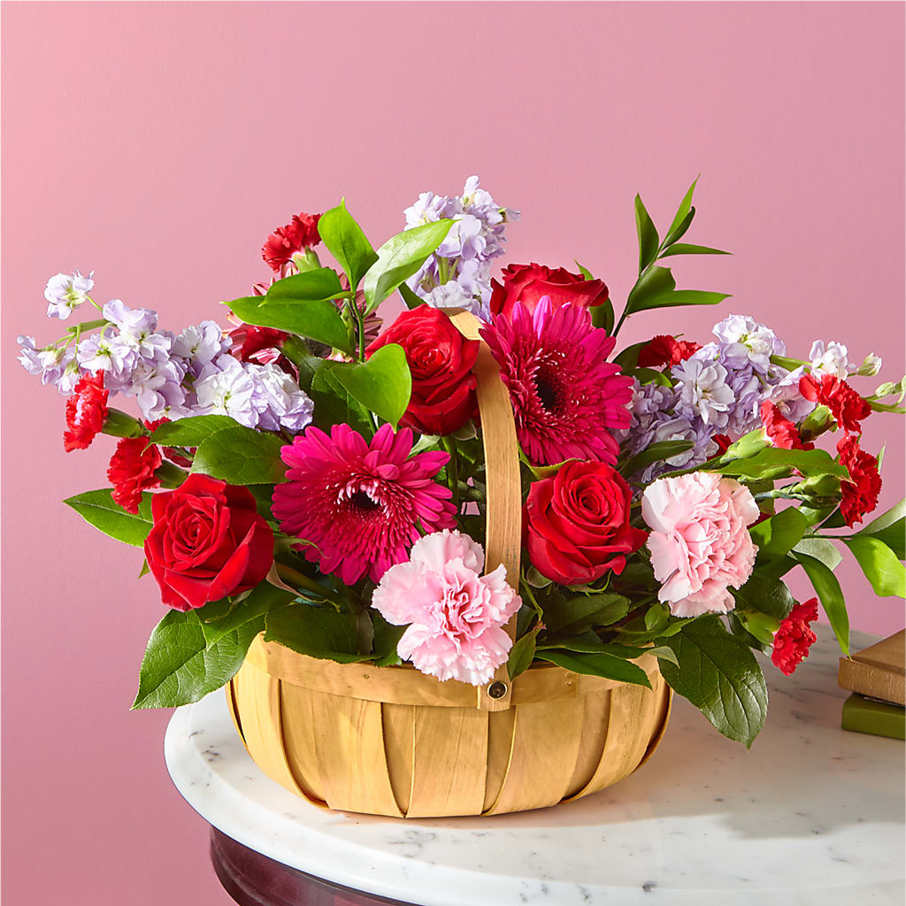 Pink Picnic Basket – Lupita Flowers, Novato CA
