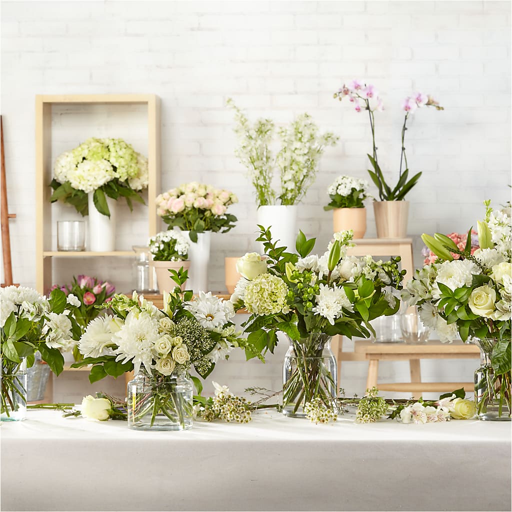 Classic Ivory – A Florist Original – Lupita Flowers, Novato CA