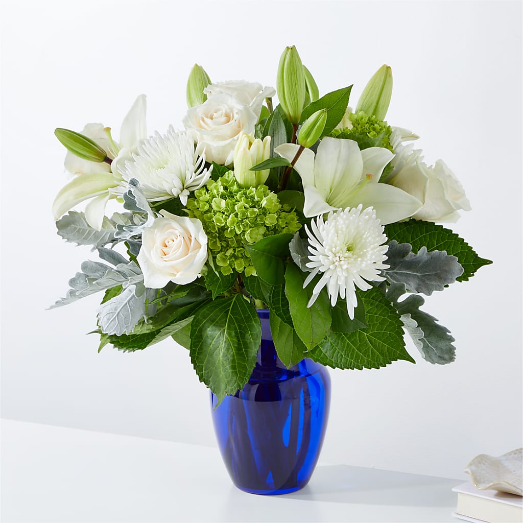 Snowy Dreams Bouquet – Lupita Flowers, Novato CA