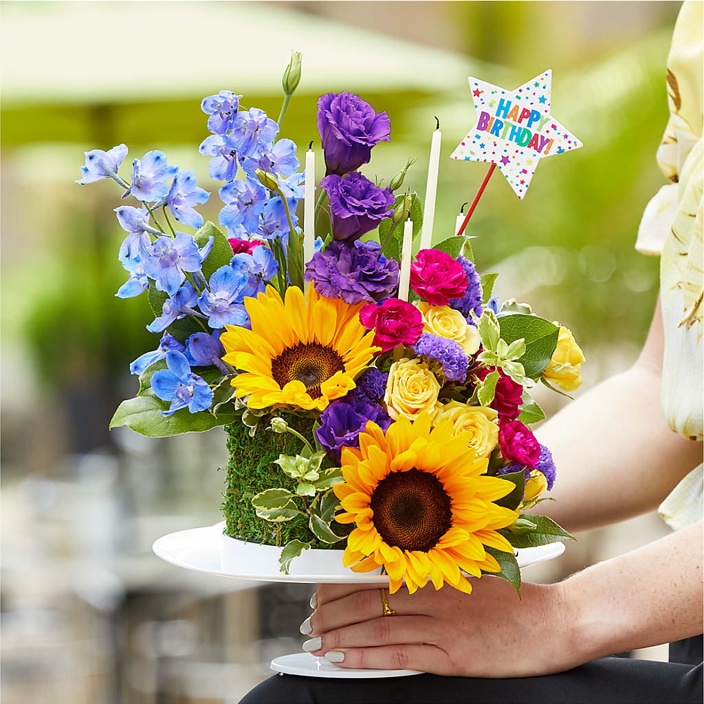 Star of the Day Floral Cake – Lupita Flowers, Novato CA