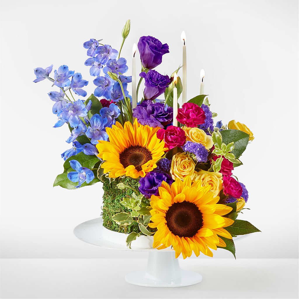 Star of the Day Floral Cake – Lupita Flowers, Novato CA