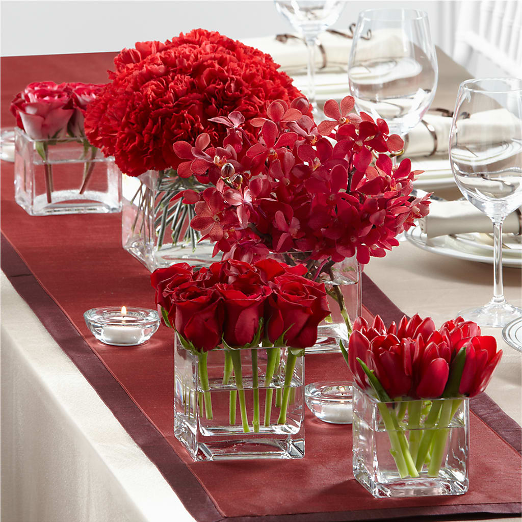 Modern Grace Centerpiece – Lupita Flowers, Novato CA