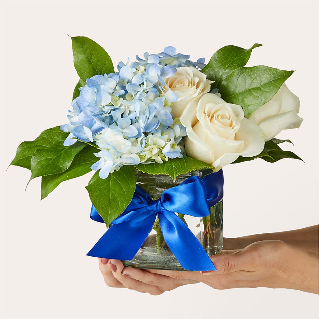 Sky Blue Delight Bouquet –  Lupita Flowers, Novato CA