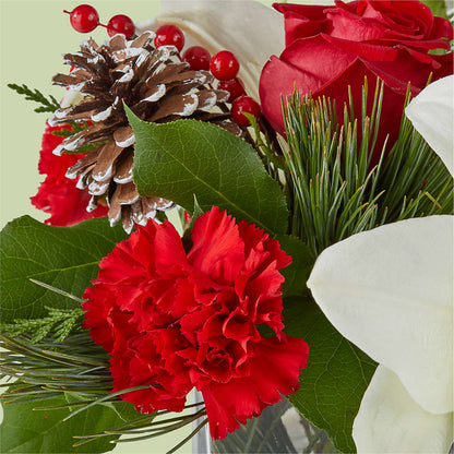 Glistening Icicles Bouquet –  Lupita Flowers, Novato CA